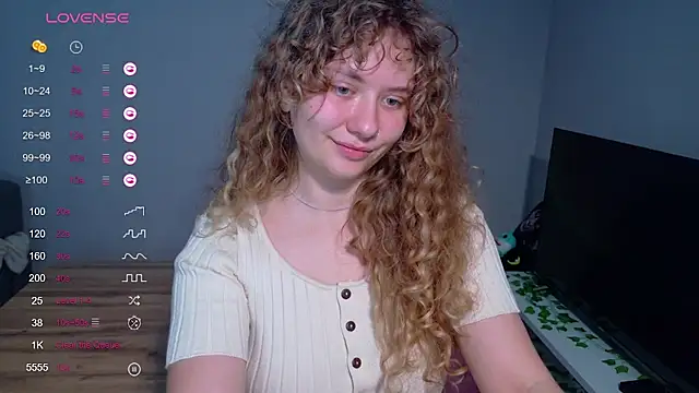 Snapshot of Milounee chatting on 06-01-26, 10:55 Milounee online show from 06-01-26, 10:55