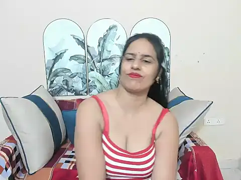 sara conorr online show from 05-28-26, 03:48