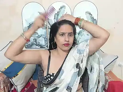 sara conorr online show from 06-15-26, 04:15