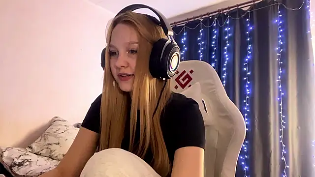 axin burnell online show from 02-28-26, 03:13