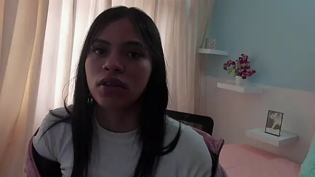 kendall hernandez online show from 03-18-26, 02:53