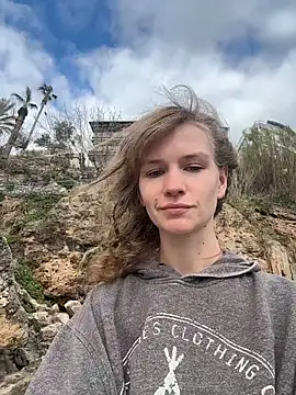 Crystal Kris online show from 03-19-26, 01:48