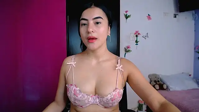 charlotte petit  online show from 02-26-26, 04:06