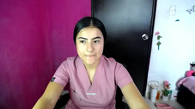 Snapshot of charlotte_petit_ chatting on 04-09-26, 08:14 charlotte petit online show from 04-09-26, 08:14