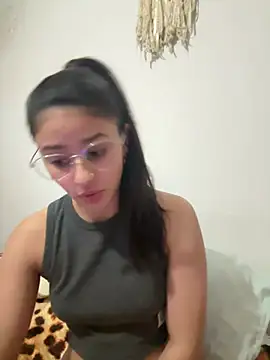 Snapshot of madison90 chatting on 05-29-26, 01:03 madison90 online show from 05-29-26, 01:03