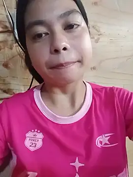 Snapshot of Heavens_night04 chatting on 03-12-26, 01:12 Heavens night04 online show from 03-12-26, 01:12