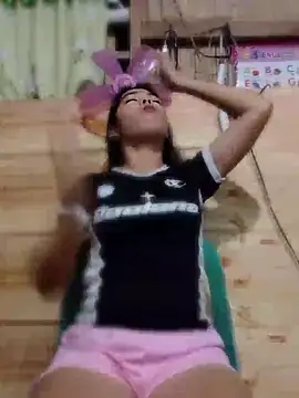 Snapshot of Heavens_night04 chatting on 03-21-26, 11:59 Heavens night04 online show from 03-21-26, 11:59