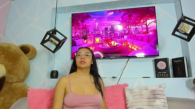 Snapshot of amy_noa chatting on 03-06-26, 01:02 amy noa online show from 03-06-26, 01:02