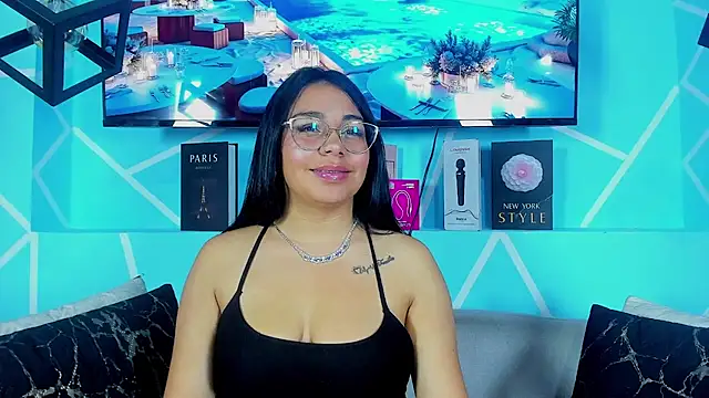 amy noa online show from 06-20-26, 01:41