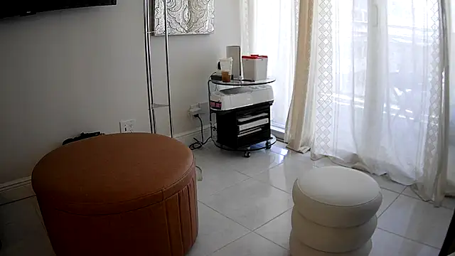 Snapshot of AlexisKayx chatting on 02-09-26, 06:23 AlexisKayx online show from 02-09-26, 06:23