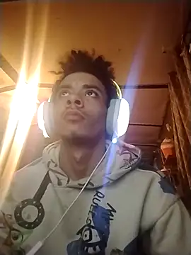 Snapshot of spooky425hd chatting on 02-28-26, 11:06 spooky425hd online show from 02-28-26, 11:06