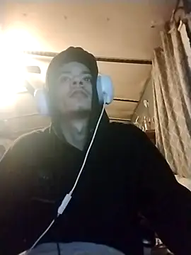 Snapshot of spooky425hd chatting on 04-03-26, 12:52 spooky425hd online show from 04-03-26, 12:52