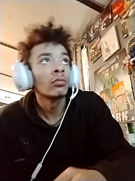 Snapshot of spooky425hd chatting on 04-13-26, 05:07 spooky425hd online show from 04-13-26, 05:07