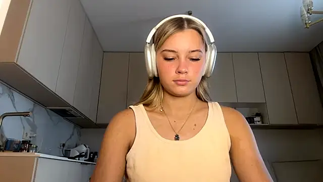 SeveralDip online show from 02-23-26, 06:44