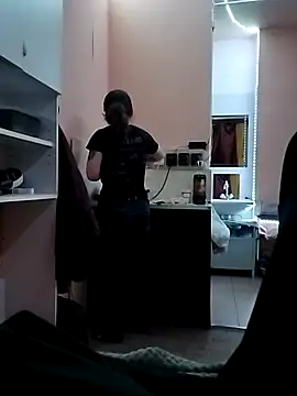 Snapshot of RoliNika22 chatting on 03-04-26, 07:42 RoliNika22 online show from 03-04-26, 07:42