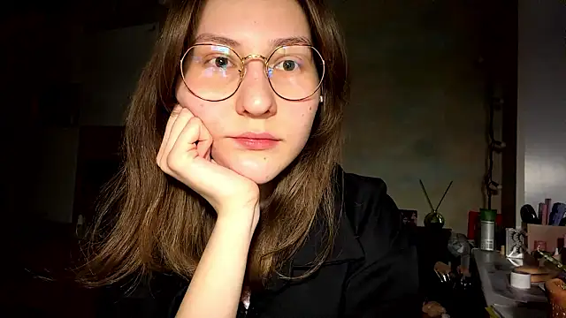 Miaaa Moon online show from 03-17-26, 04:10