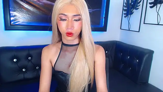 QueenAlisonfoxx online show from 06-26-26, 12:37