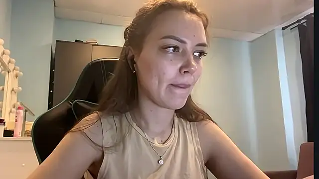 Snapshot of AndreeMerryman chatting on 04-15-26, 03:13 AndreeMerryman online show from 04-15-26, 03:13