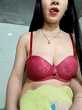 Snapshot of Vyvvyy69 chatting on 08-05-26, 10:51 Vyvvyy69 online show from 08-05-26, 10:51