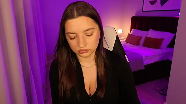 kirastorm  online show from 02-10-26, 04:11