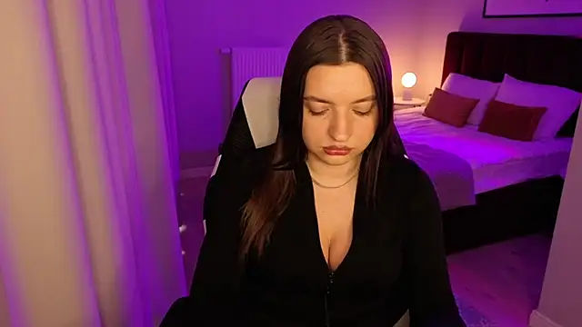 kirastorm  online show from 02-11-26, 03:17