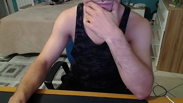 Snapshot of alessand180521 chatting on 02-01-26, 02:26 alessand180521 online show from 02-01-26, 02:26