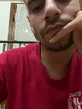 Snapshot of alessand180521 chatting on 02-13-26, 06:48 alessand180521 online show from 02-13-26, 06:48