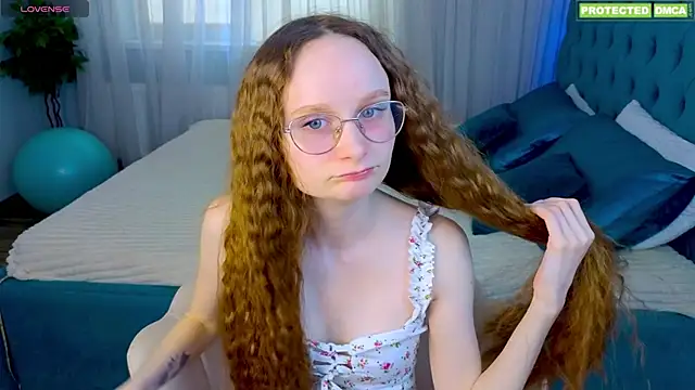 Snapshot of _EliDream chatting on 03-22-26, 10:18 EliDream online show from 03-22-26, 10:18