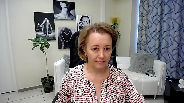 MONA W online show from 02-08-26, 06:28