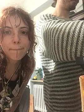 Snapshot of Sexyart00 chatting on 02-12-26, 04:46 Sexyart00 online show from 02-12-26, 04:46