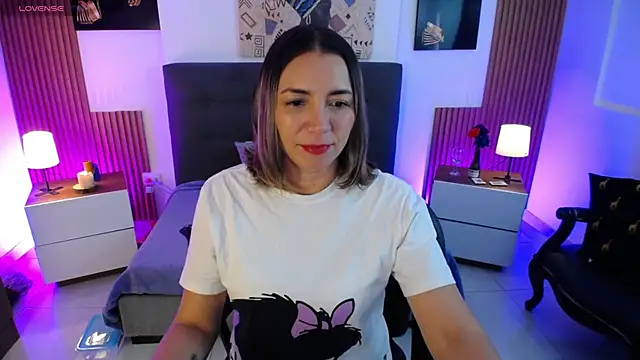 milfsecret69 online show from 06-25-26, 11:37
