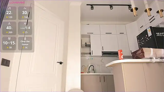 jjasleen0 online show from 03-26-26, 04:18