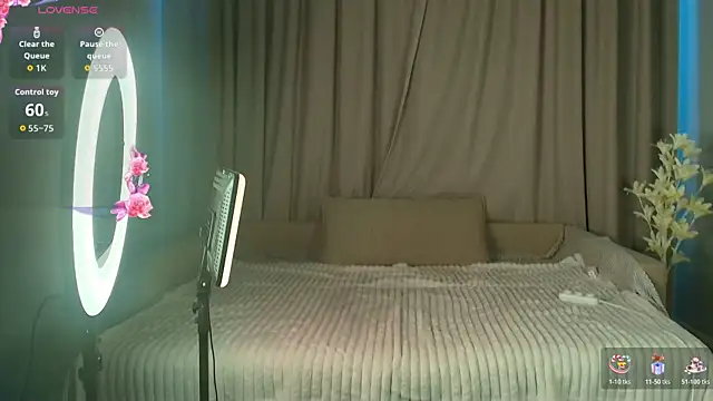 Snapshot of minny_moon chatting on 03-13-26, 03:13 minny moon online show from 03-13-26, 03:13