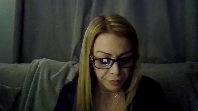 Snapshot of Majestic-Maya chatting on 04-01-26, 09:12 Majestic-Maya online show from 04-01-26, 09:12
