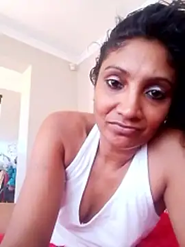 Snapshot of sexykajol2001 chatting on 03-11-26, 08:53 sexykajol2001 online show from 03-11-26, 08:53