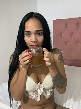 Maria x Alejandra online show from 02-13-26, 03:57