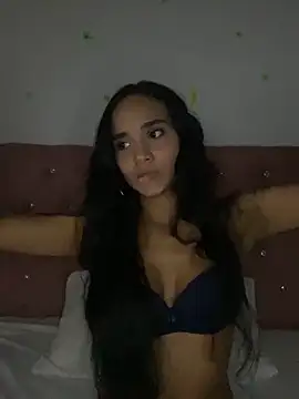 Maria x Alejandra online show from 05-03-26, 03:12