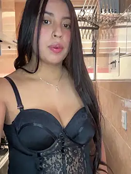 Snapshot of blush_bloom chatting on 03-23-26, 10:14 blush bloom online show from 03-23-26, 10:14