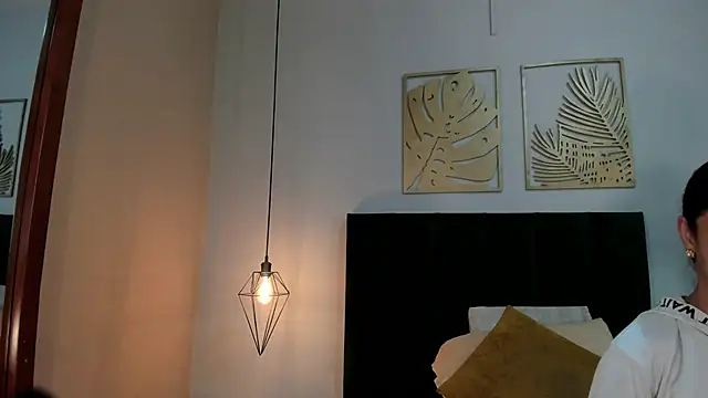 Snapshot of CelesteQueeen chatting on 05-01-26, 12:32 CelesteQueeen online show from 05-01-26, 12:32