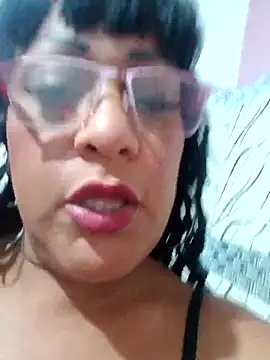 Snapshot of SabrinaColin chatting on 04-14-26, 05:46 SabrinaColin online show from 04-14-26, 05:46