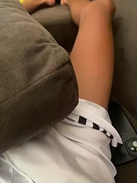 gpauzudo18 online show from 02-02-26, 05:33