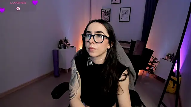 Snapshot of Luna_tagliaferri chatting on 03-28-26, 02:38 Luna tagliaferri online show from 03-28-26, 02:38