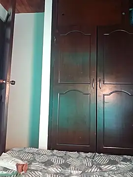 Snapshot of _ChloeRed chatting on 04-14-26, 04:02 ChloeRed online show from 04-14-26, 04:02