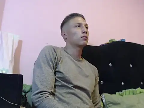 Cronos Hot 8 online show from 03-21-26, 01:21