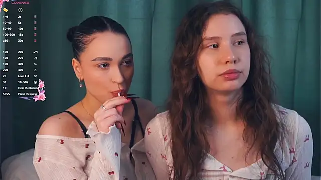 ZofiaSoshnik online show from 03-28-26, 09:09