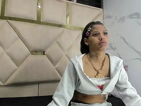 Snapshot of KendallArdent chatting on 03-06-26, 01:51 KendallArdent online show from 03-06-26, 01:51