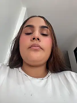 Snapshot of Noa_Harper- chatting on 04-15-26, 08:42 Noa Harper- online show from 04-15-26, 08:42