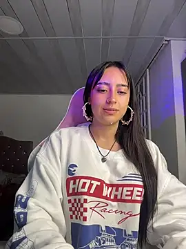 kuromi x online show from 02-07-26, 01:42