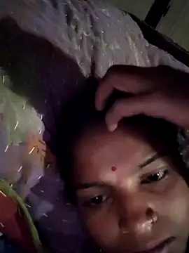 Snapshot of Gungun_thakur chatting on 04-06-26, 10:00 Gungun thakur online show from 04-06-26, 10:00