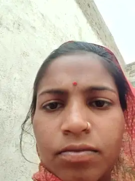 Snapshot of Gungun_thakur chatting on 04-09-26, 04:01 Gungun thakur online show from 04-09-26, 04:01